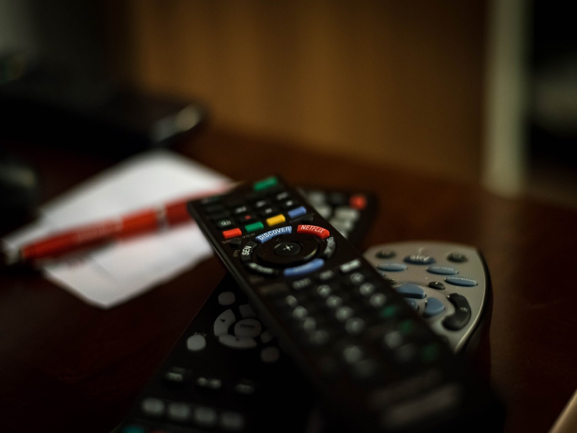 2015電視與媒體消費趨勢報告:行動裝置看電視、原創內容正夯