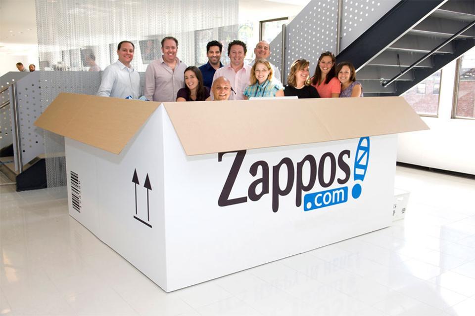 美國鞋類電商Zappos用「最好客服」定位品牌，被亞馬遜用12億美元收購