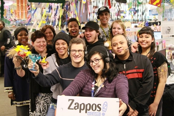 美國鞋類電商Zappos用「最好客服」定位品牌，被亞馬遜用12億美元收購