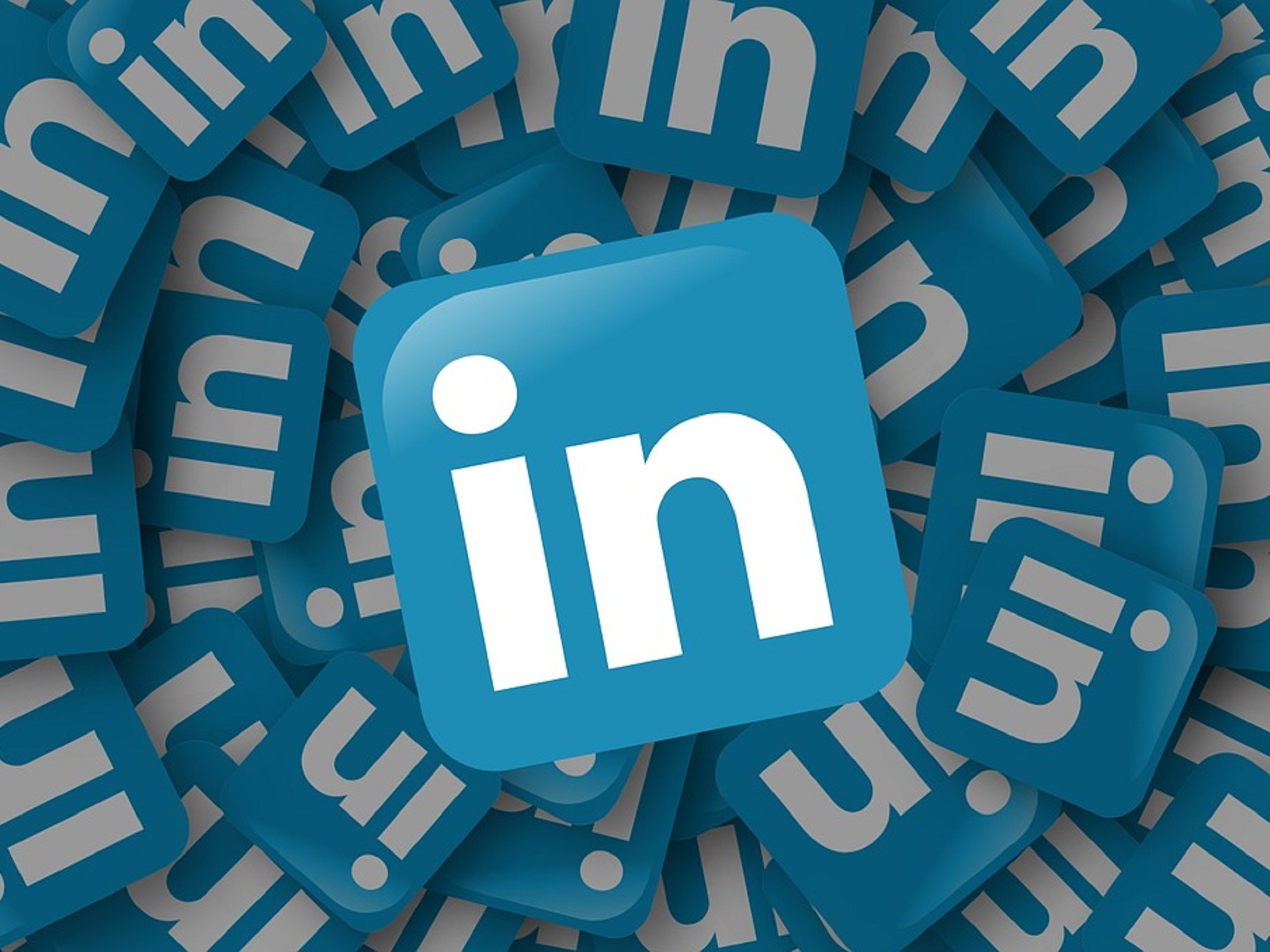 LinkedIn：企業或個人，都可以在此建立舞台