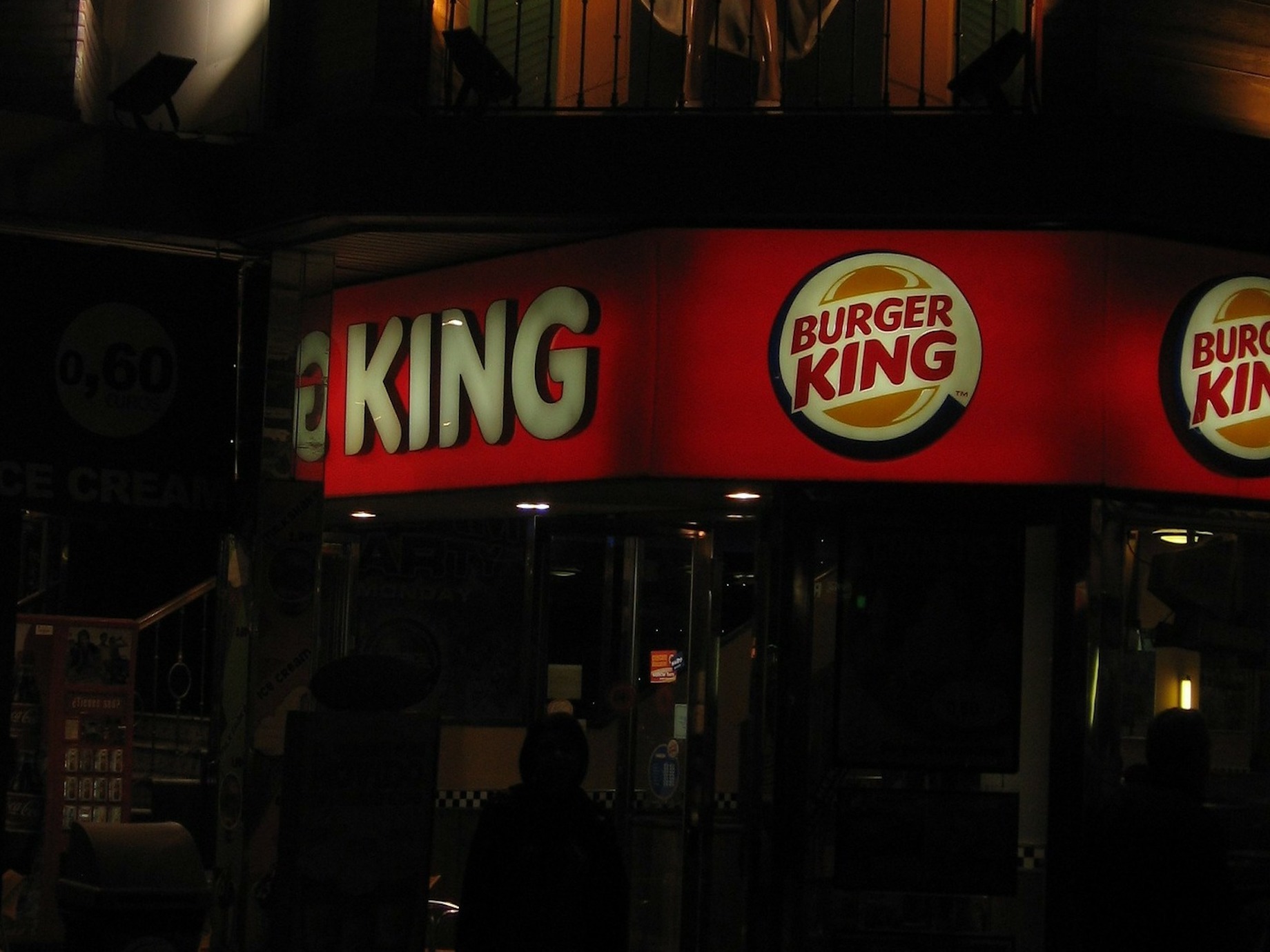 線上平台結合線下品牌，「餓了嗎」打通漢堡王會員體系